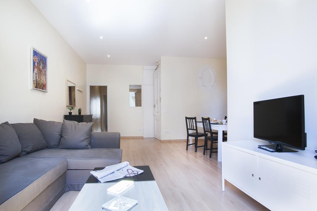 Ferienwohnung Bbarcelona Corsega Flats Exterior foto